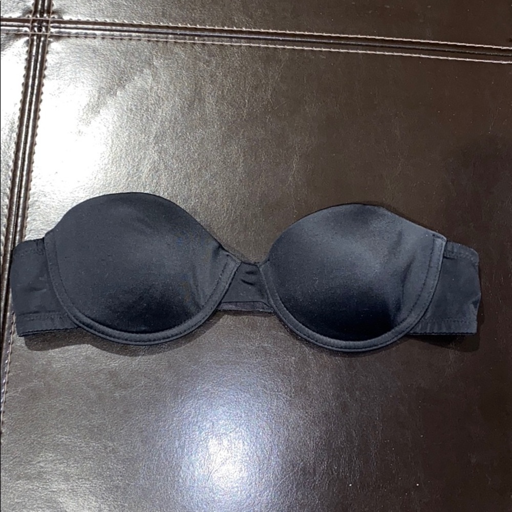 Maidenform black strapless bra